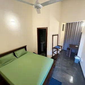 https://naps-loft.kandyhotelsnow.com
