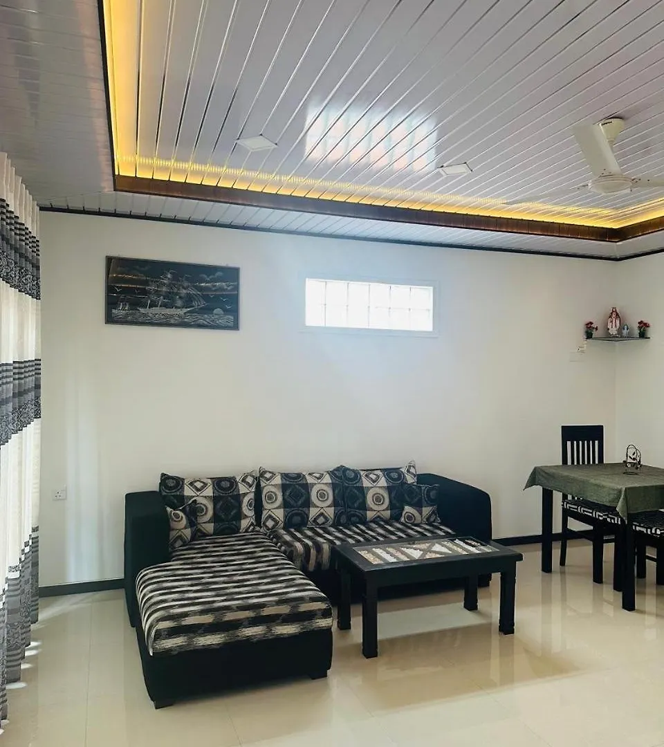 Guest house Funwhales Rest House Negombo