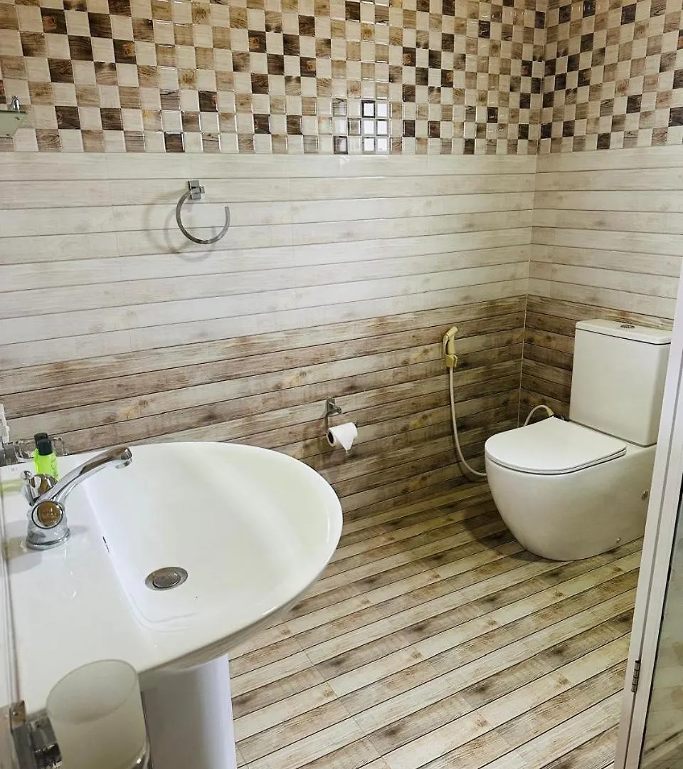 Guest house Funwhales Rest House Negombo